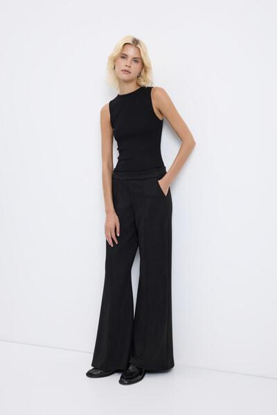 KADRİYE BAŞTÜRK Fit Cut Ribbed Stitched Suede Trousers Black