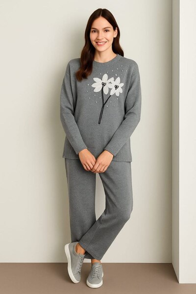 FEHAL GİYİM Tri̇ko Kumaş Papatya Desenli̇ Kazak Pantalon 2 Li̇ Taki̇t