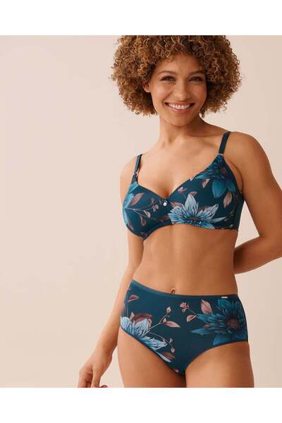 La Vie en Rose Lightly Lined Wireless Sleek Back Bra