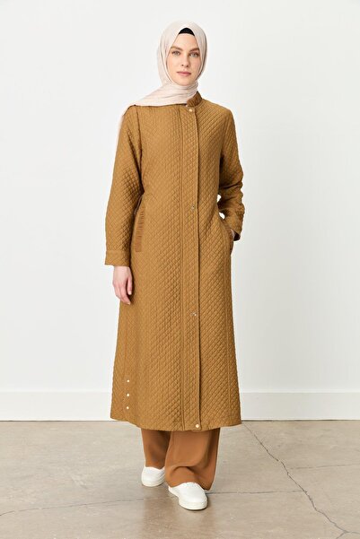 Nihan İnce Kapitone Beli Büzgülü Kap Olive