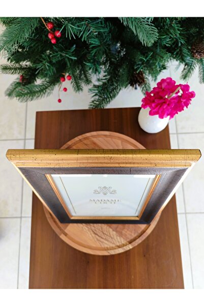 Madame Coco Dyanna Photo Frame