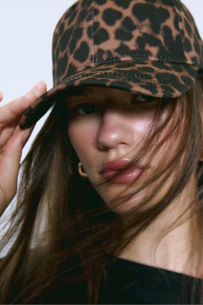 Stradivarius Leopar şapka