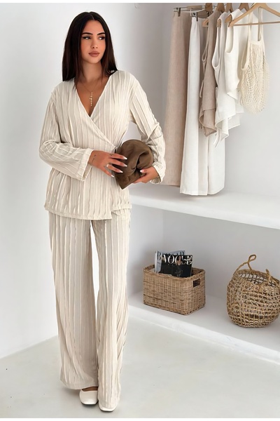 Noa Noa Ruffled Double-Breasted Collar Suit