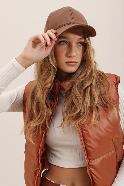 VAGGON Women's Brown Faux Leather Hat Prmx2404