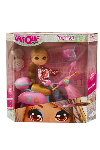 Unique Eyes Păpușa - Amy cu trotinetă
