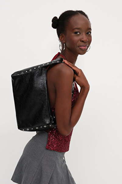 Addax Geantă cu detalii cu capse și ochiuri de păsări Ç1044