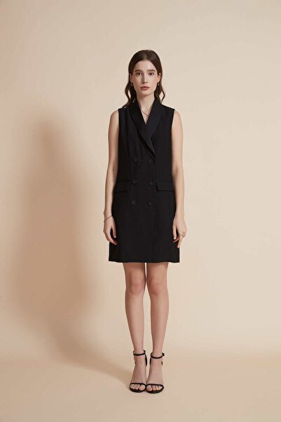 Yola معطف طويل بدون أكمام وياقة عالية