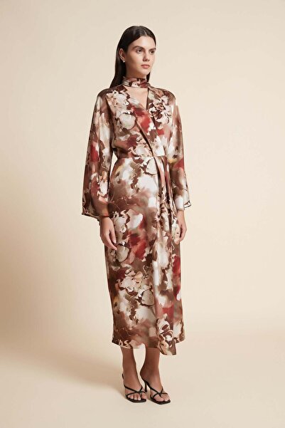 Yola فستان ميدي مزهر بفتحة رقبة على شكل حرف V