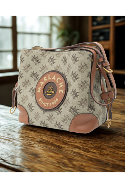 Finelook حقيبة كروس بودي نسائية من القماش البيج بتصميم مستوحى من المصممين مع لمسات من الجلد الصناعي