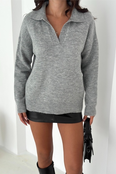 FEMELLE Gray Women's Polo Neck Oversize Knit Sweater - Standard Size Soft Tex...