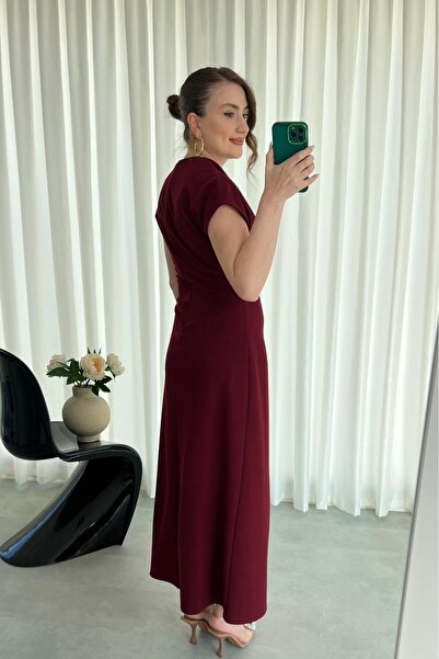 MaziButik Side Brooch Dress Burgundy