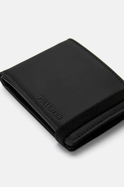 Pull & Bear Rubberised wallet