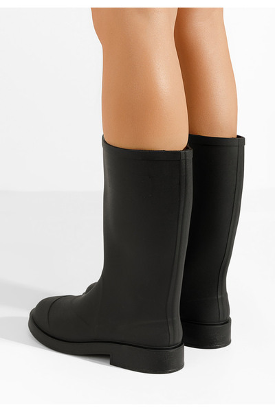 B T Shoes Vanera black rubber boots
