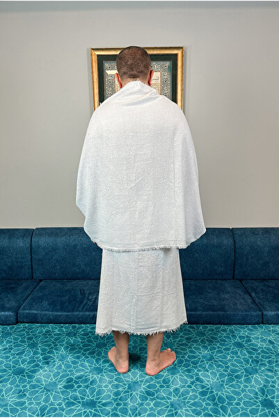 ihvan online Luxury Bamboo Hajj Umrah Ihram Set - Ihram Kit, Belt, Hair Cutting Apparatus, Plug Converter, Handkerchief and