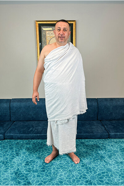 ihvan online Luxury Bamboo Hajj Umrah Ihram Set - Ihram Kit, Belt, Hair Cutting Apparatus, Plug Converter, Handkerchief and