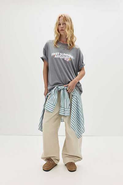 Pull & Bear Past Summer Archives T-shirt