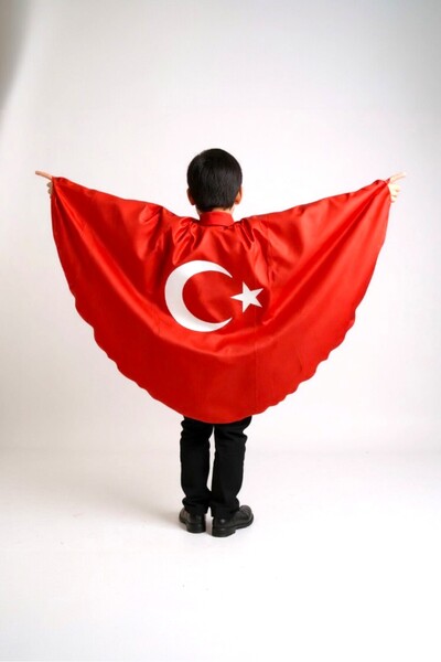Windy Island Children's Satin Unisex Turkish Flag Cape, April 23-May 19-Novem...