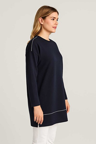 Şans Women's Plus Size Navy Blue, Crew Neck, Shoulder and Front Piping Detail, Side Slit Sweatshirt 65N39148