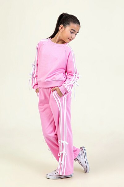 ww waka waka kids store Girls' Two-Piece Tracksuit Set with Stripe and Lace Detailing, Relaxed Fit, Black & Pink Colors