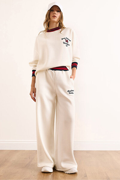 Olalook Women's White Stripe Detailed Embroidered Thick Tracksuit Set Etkm-0000086