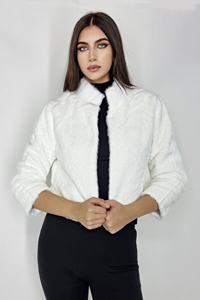 FashionForYou Graziana fur coat with three-quarter sleeves and accessory, White