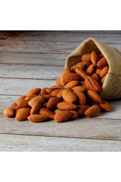 Nuts لوز مملح (1 كجم)