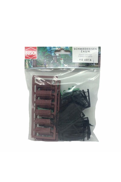 Busch 1:87 Ho Plastik Maket Taş Direkli kapılı Ferforje çit Seti ( 65 Cm uzunluk 3 Cm Yükseklik )