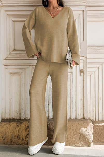 Cockatoo Women's Stylish V-Neck Knitwear Sweater Pants Set