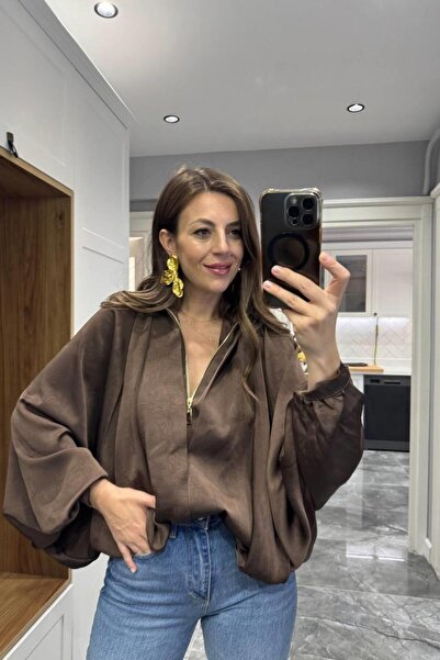 Banu Angay سترة بومبر من الساتان باللون البني