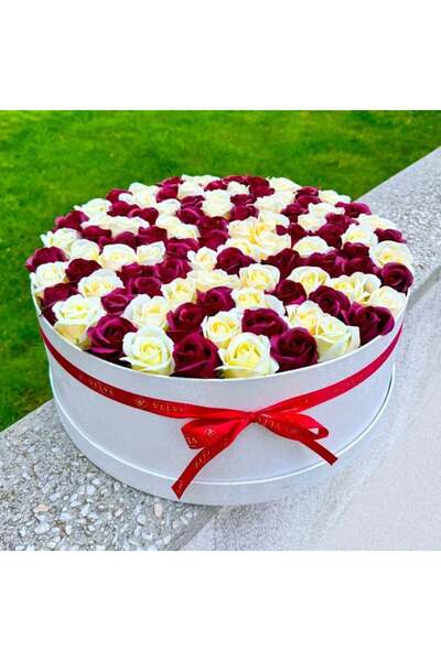 velve Aranjament floral Gigant cu 151 trandafiri parfumati de sapun, 50 cm, B...