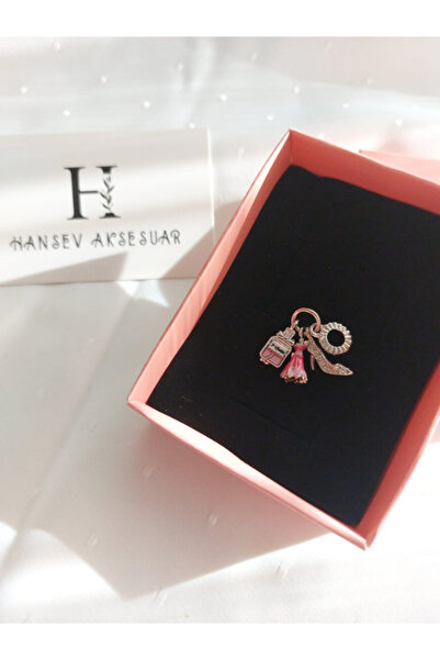 hansev Aksesuar Kadın Temalı Charm – Elbise, Topuklu Ayakkabı ve Çanta Detaylı Çelik Charm