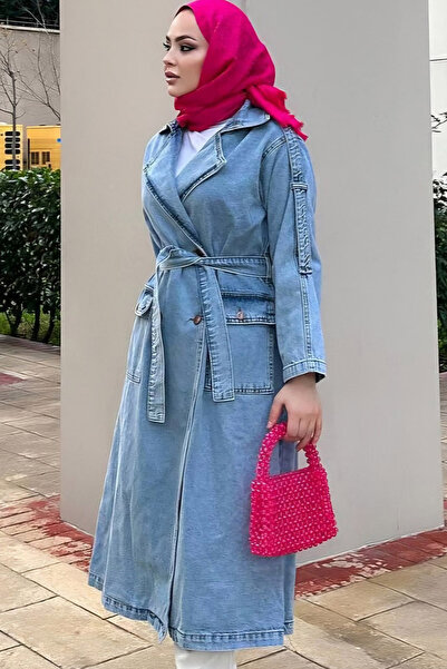 MissKybele Kruvaze Ceket Yaka Düğme Kapama Bel Kuşaklı Cepli Astarsız Diz Altı Midi Boy Denim Jean Kot Trençkot