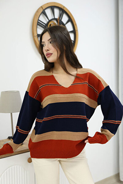 bacc Pulover tricotat bleumarin cu decolteu în V și dungi blocate pentru femei BCES-252018