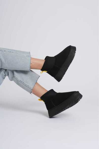 AYAKKABİSEPETİ Μαύρες γυναικείες μίνι μπότες από σουέτ με χοντρή σόλα με πυκνή γούνα εσωτερικά