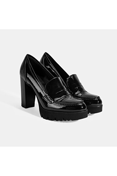 LUCA GROSSI Women's Black Heeled Patent Leather Classic Shoes