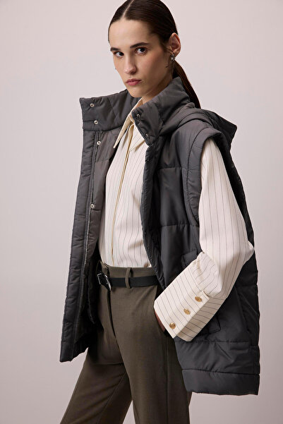 Touché Privé HOODED QUILTED VEST