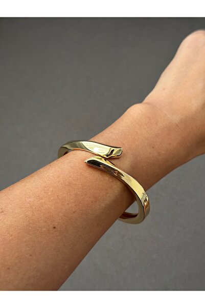 Tasarım Gold Çapraz Geçmeli Bileklik