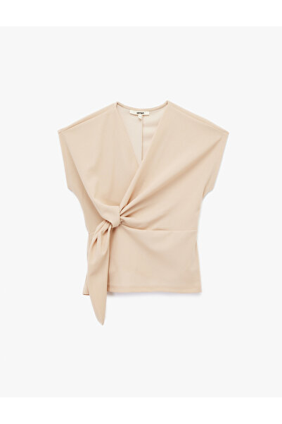 Koton Crepe Fabric Double Breasted Knot Detailed Sleeveless Blouse