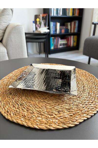 Layla Copper Kare Gümüş Renk Dövme Desenli Bakır Kurabiyelik-Sunumluk 20*20 cm