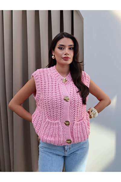 ESRAHELVACI Thick Knitted Buttoned Vest with Pocket Detail