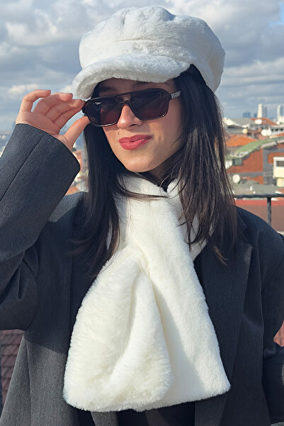 Mavelle Women's White Captain Hat |   Hat and Scarf Set of 2 |   Winter Set