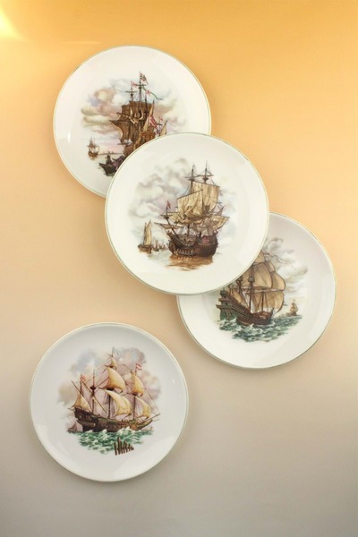 Bursa Porselen Dekor Retro Ship 4-Piece Cake Plate