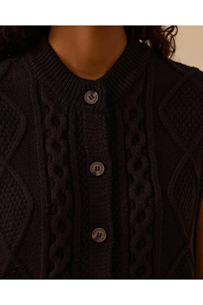 SEÇİL Düğmeli Örgü Desenli Triko Yelek