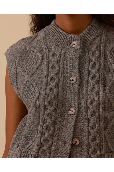 SEÇİL Düğmeli Örgü Desenli Triko Yelek