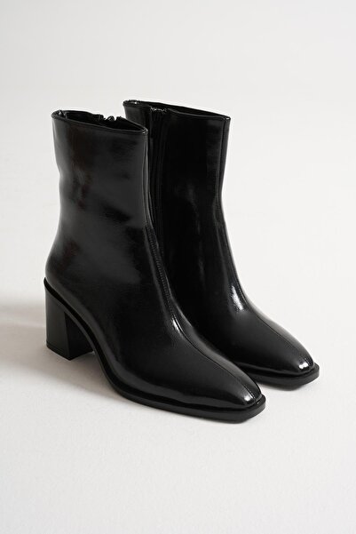 Mubiano Arden Kadın Siyah Rugan Kalın Topuklu Fermuar Detaylı BOT (7CM)