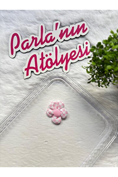 SOFT 0-3 year old baby hair clip with little hair and no hair, pink daisy