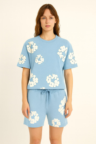 CLASSY.MODA Shorts T-Shirt Set Women's Summer Comfortable Fabric Trend Floral Pattern Embossing Printing Casual Wear