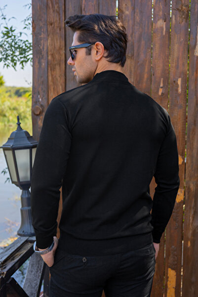 FRANCO RENZO Black Turtleneck Knit Sweater