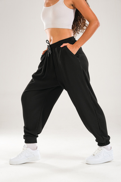 COCOPELLI Black Ribbed Pleated Jogger Pants
