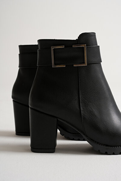 Silver Lady أحذية نسائية قصيرة بسحاب مع إكسسوارات أنيقة